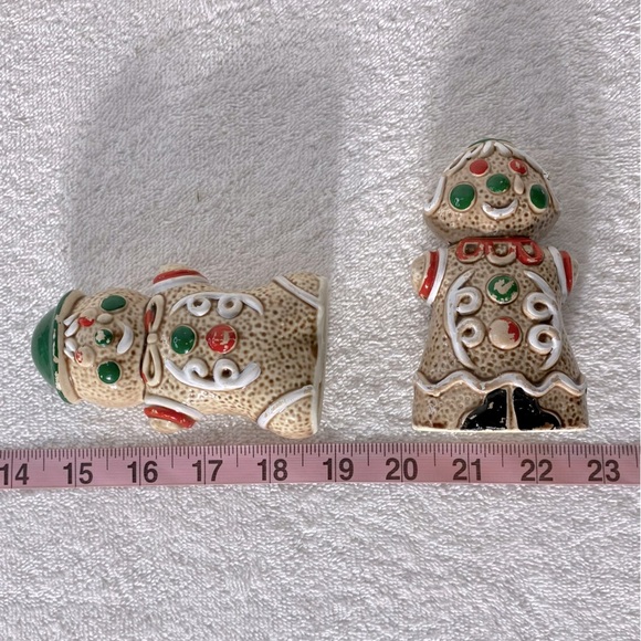 Vintage Giftcraft Brown Ceramic Gingerbread People Salt & Pepper Shakers - Picture 2 of 8